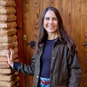 Meet your Posher, Sharon